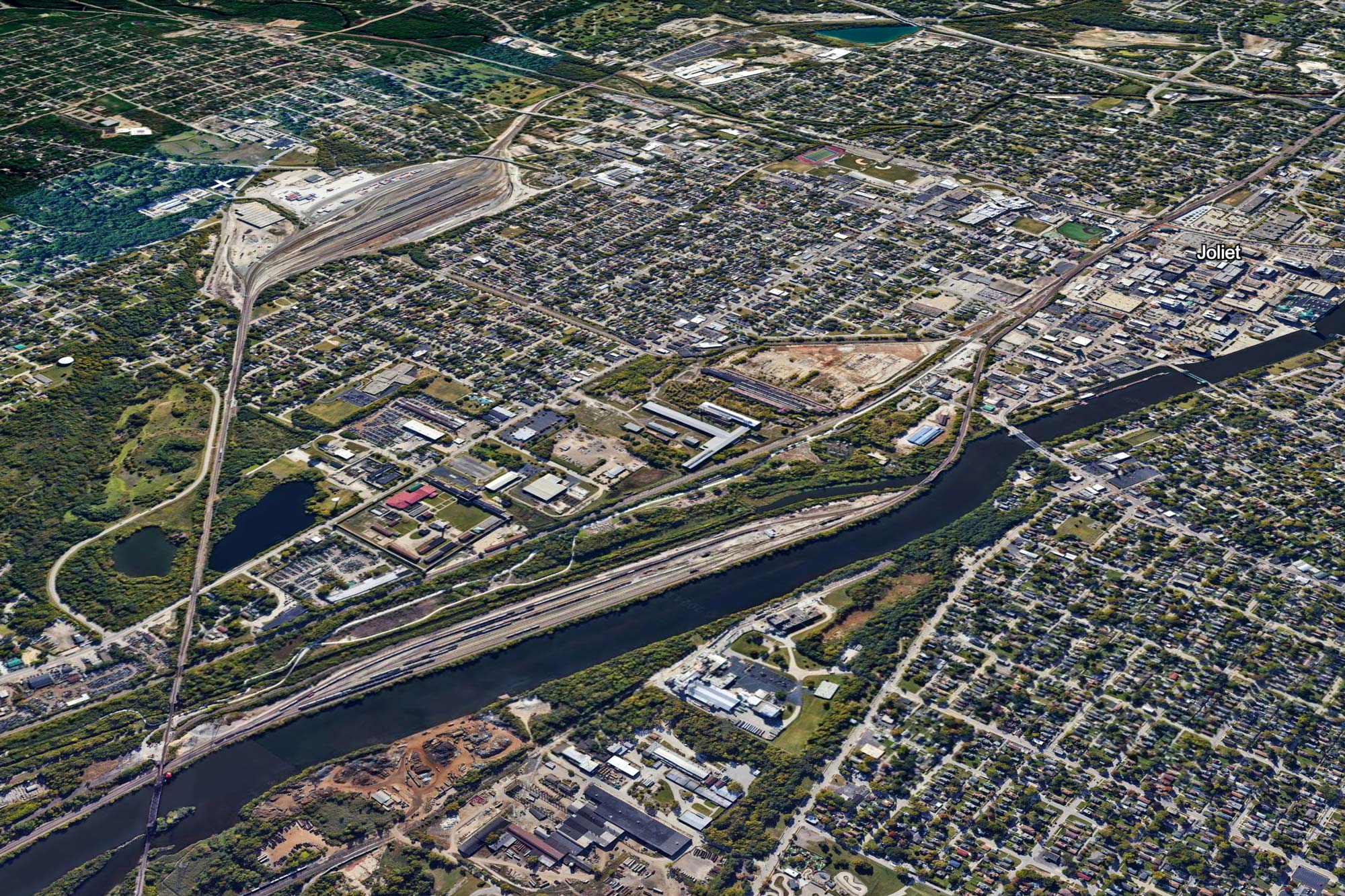 Satellite imagery of Joliet, a city in Illinois.
